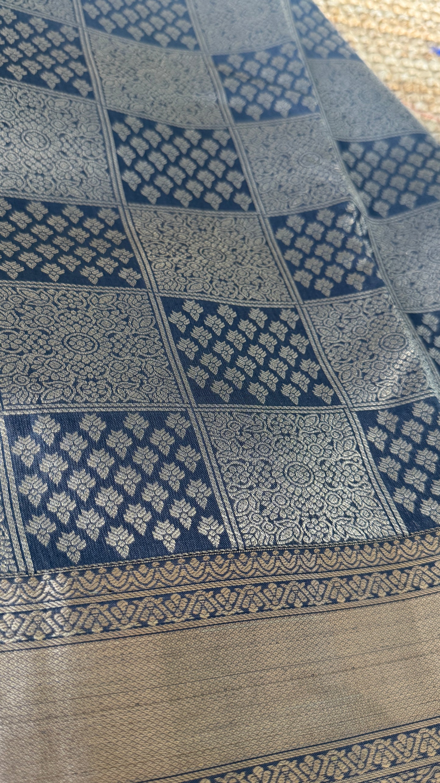 Grey Pure Kanchipuram Silk Saree | Silk Mark Certified