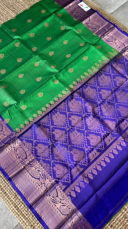 Green Pure Kanchipuram Silk Saree with Royal Blue Contrast | Silk Mark Certified