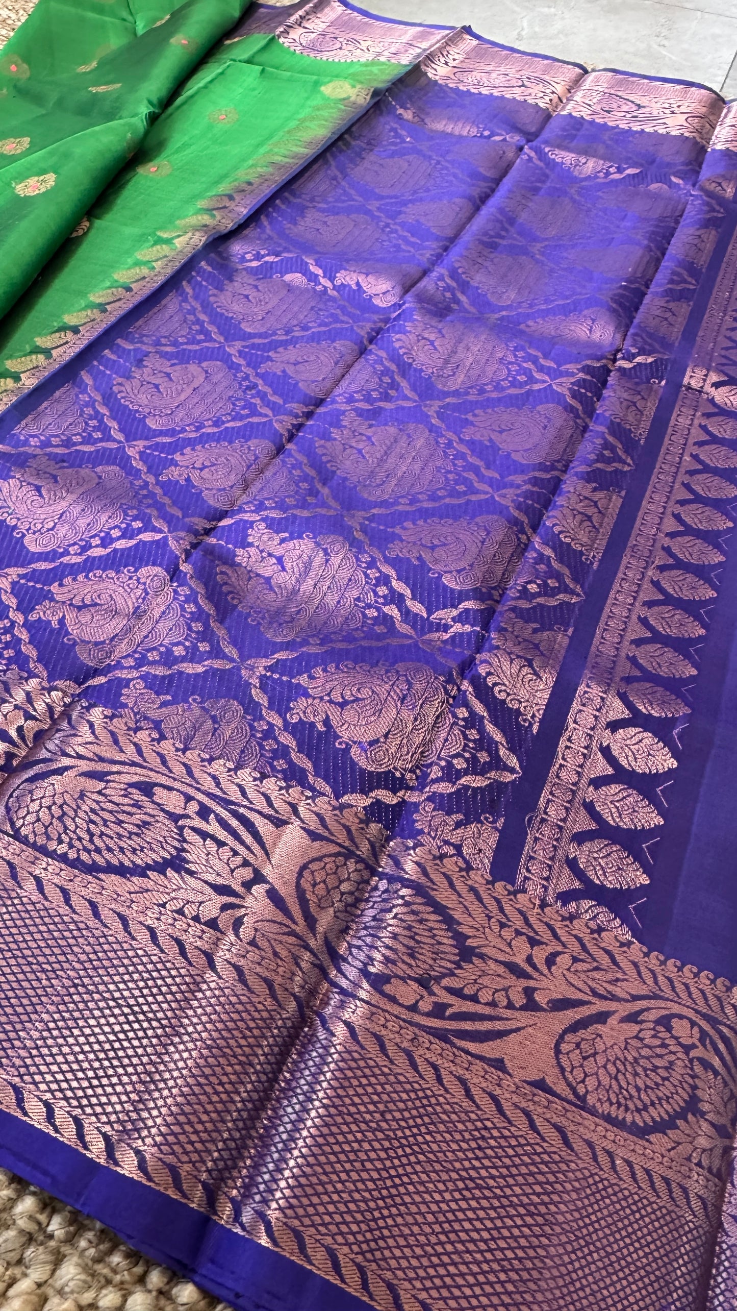 Green Pure Kanchipuram Silk Saree with Royal Blue Contrast | Silk Mark Certified