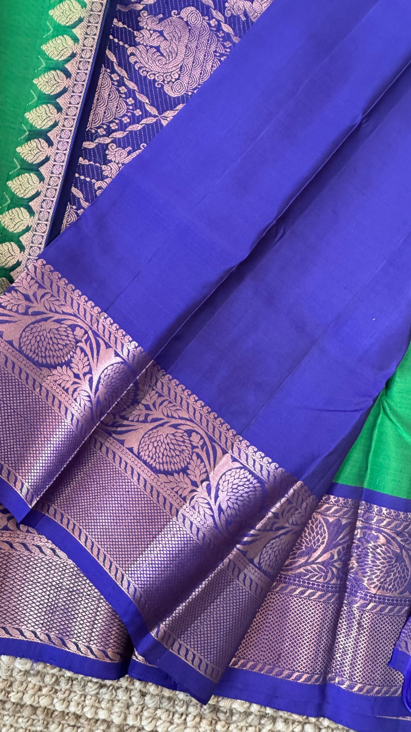 Green Pure Kanchipuram Silk Saree with Royal Blue Contrast | Silk Mark Certified