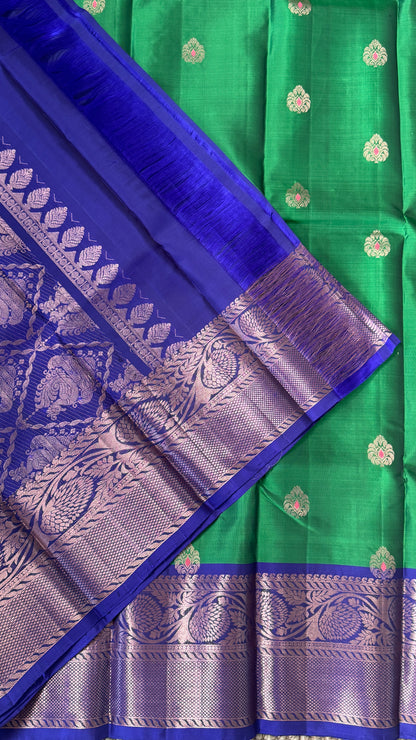 Green Pure Kanchipuram Silk Saree with Royal Blue Contrast | Silk Mark Certified