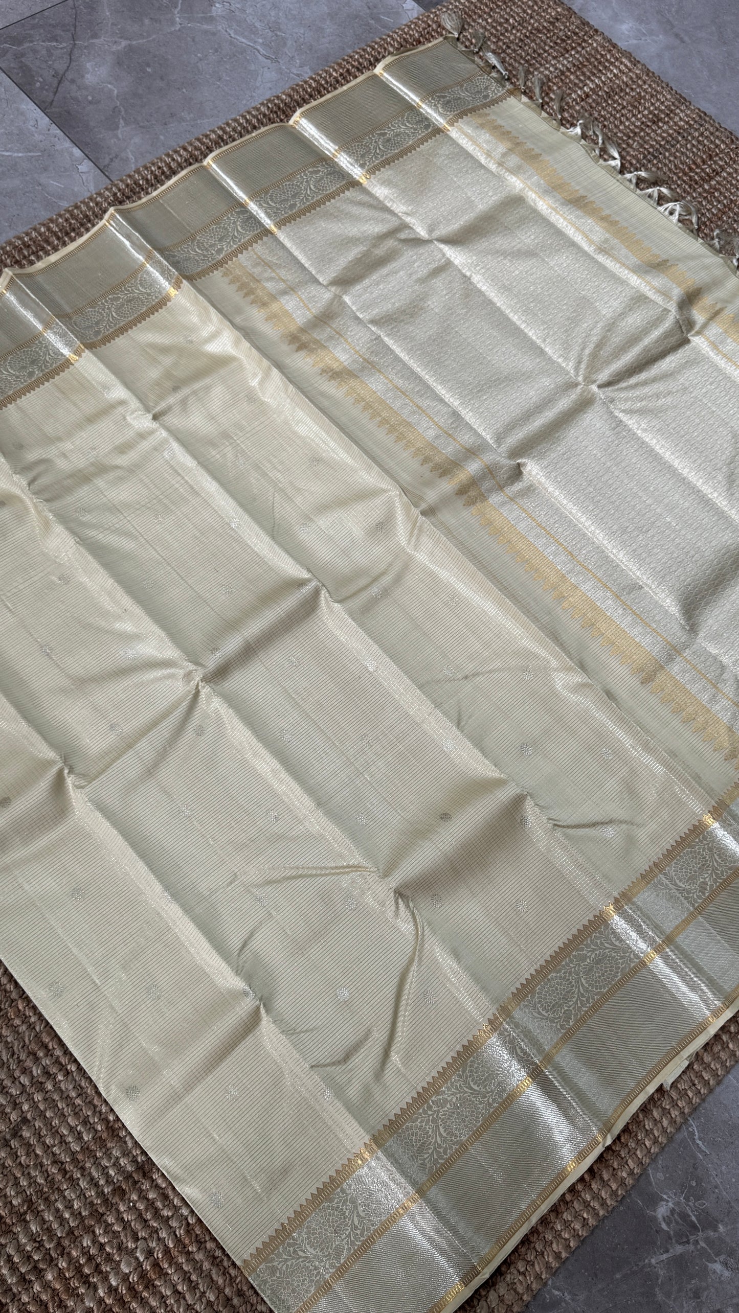 Ivory Pure Kanchipuram Checkered Silk Saree | Silk Mark Certified