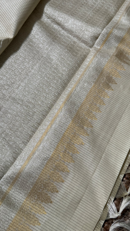 Ivory Pure Kanchipuram Checkered Silk Saree | Silk Mark Certified