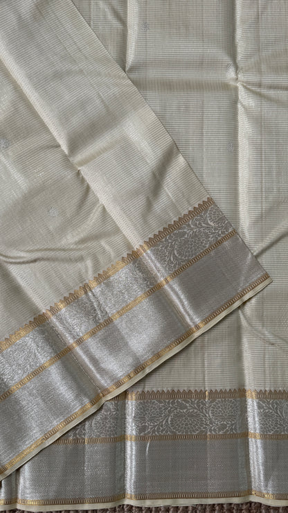 Ivory Pure Kanchipuram Checkered Silk Saree | Silk Mark Certified
