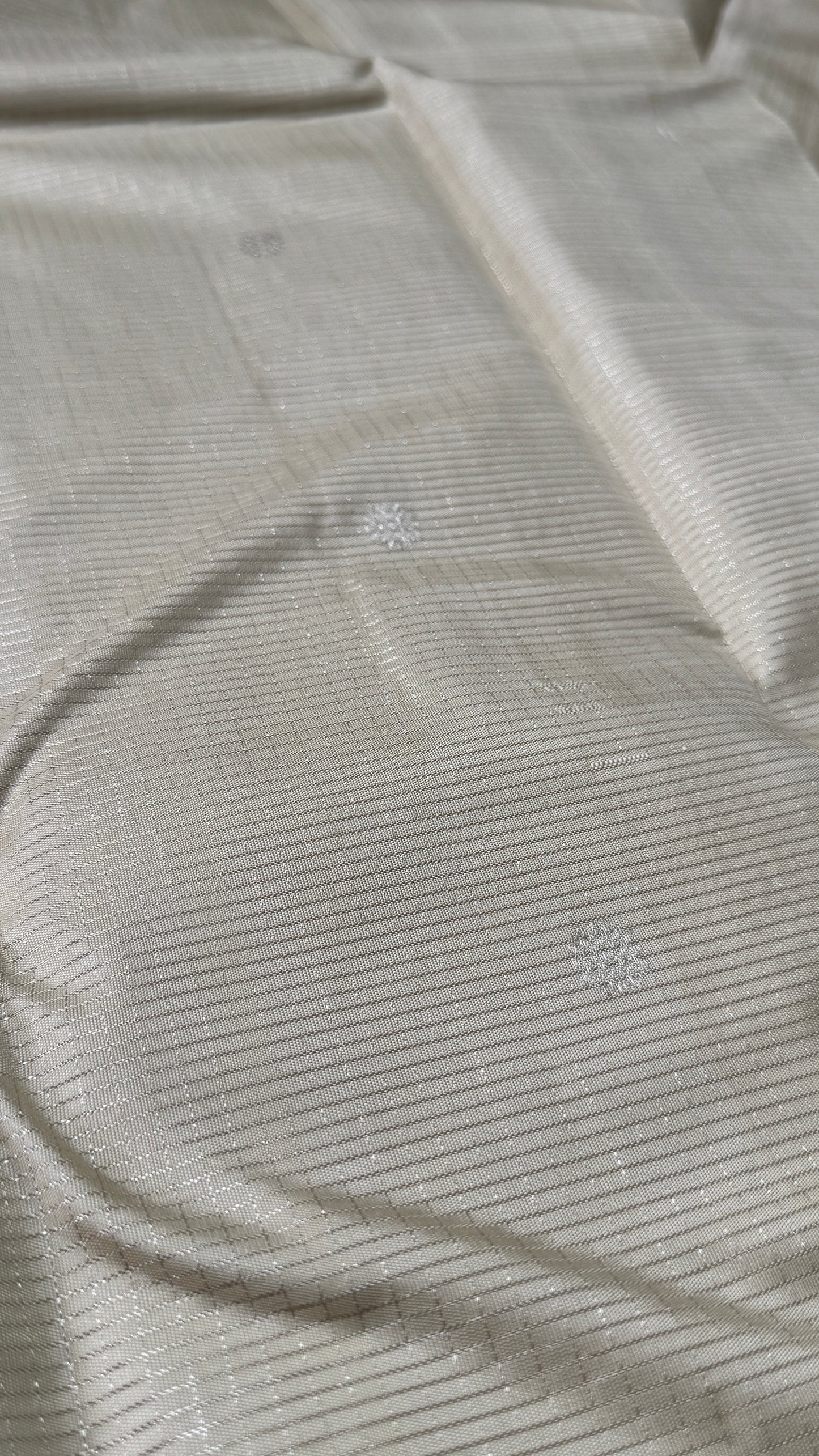 Ivory Pure Kanchipuram Checkered Silk Saree | Silk Mark Certified