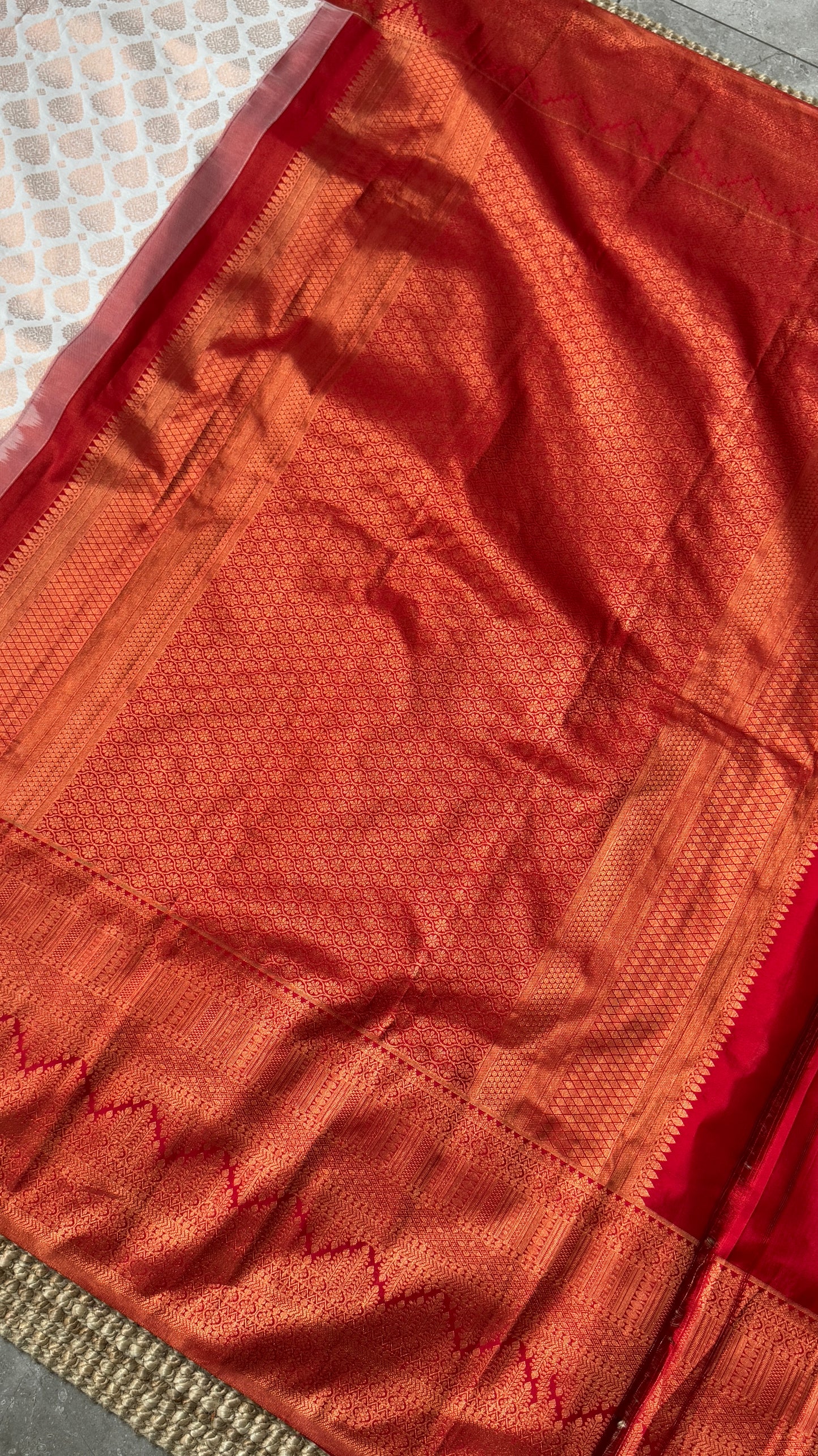 White & Deep Red Bridal Pure Kanchipuram Silk Saree | Silk Mark Certified