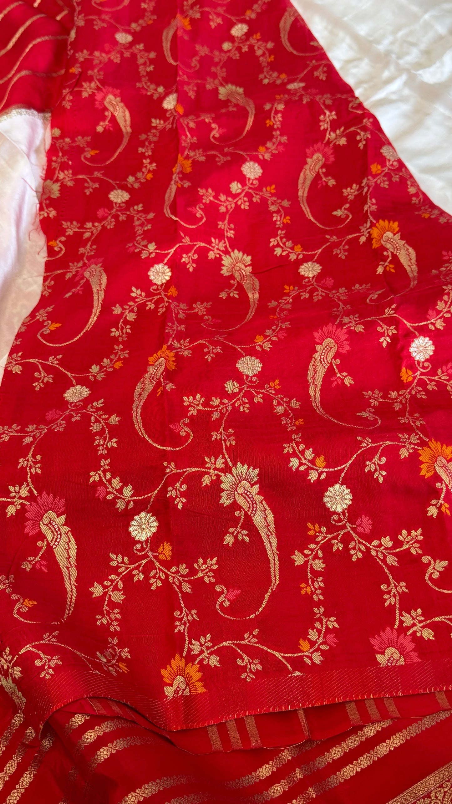 Crepe silk saree – White and Red