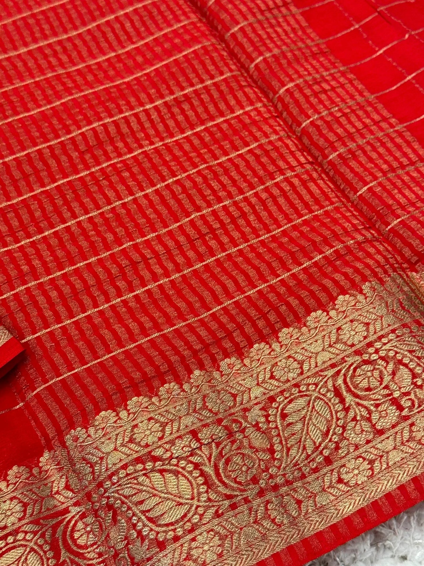 Georgette Silk Checkered Saree – RED