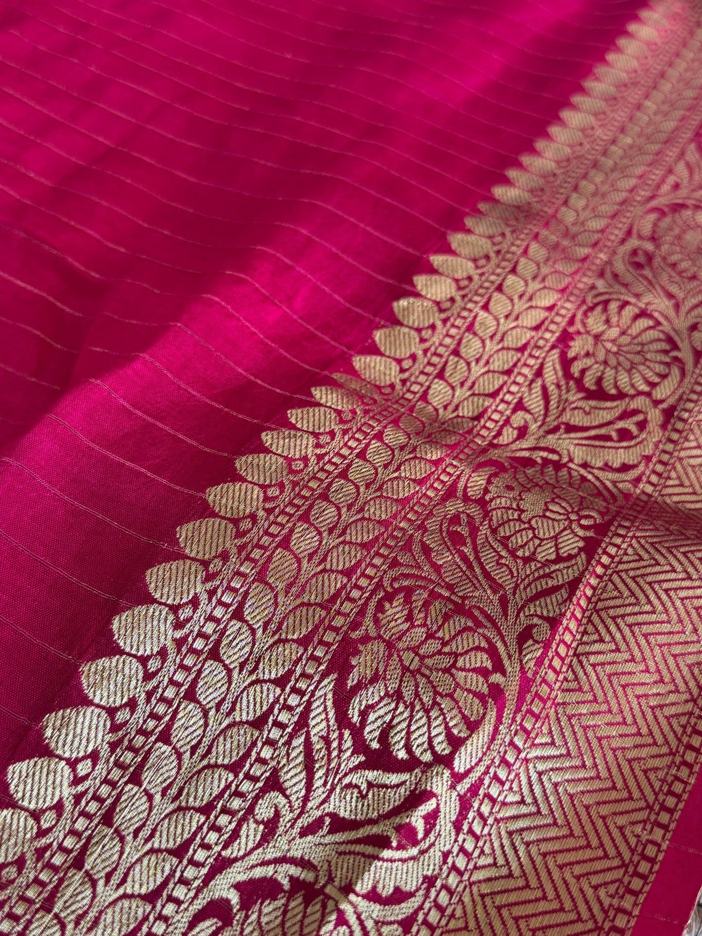 Crepe silk saree – Hot Pink