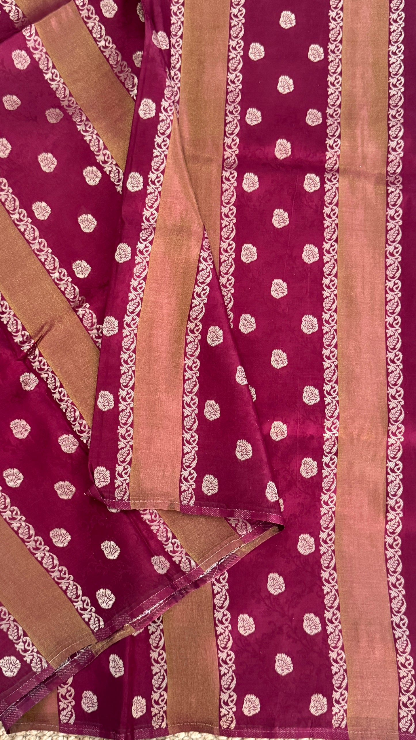 Soft Tissue Silk Saree – Elegant Wine with Intricate Zari Weaving