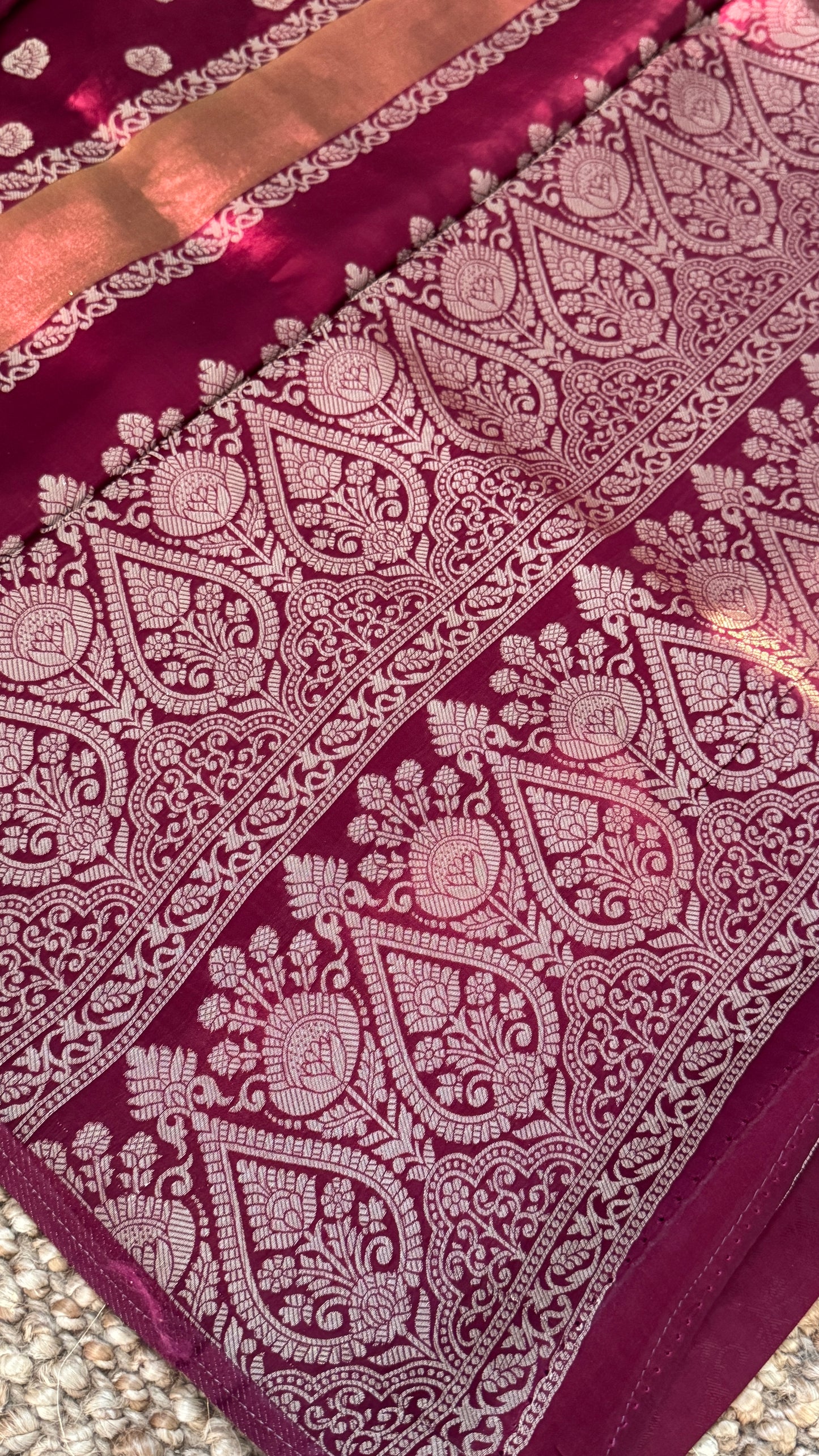 Soft Tissue Silk Saree – Elegant Wine with Intricate Zari Weaving