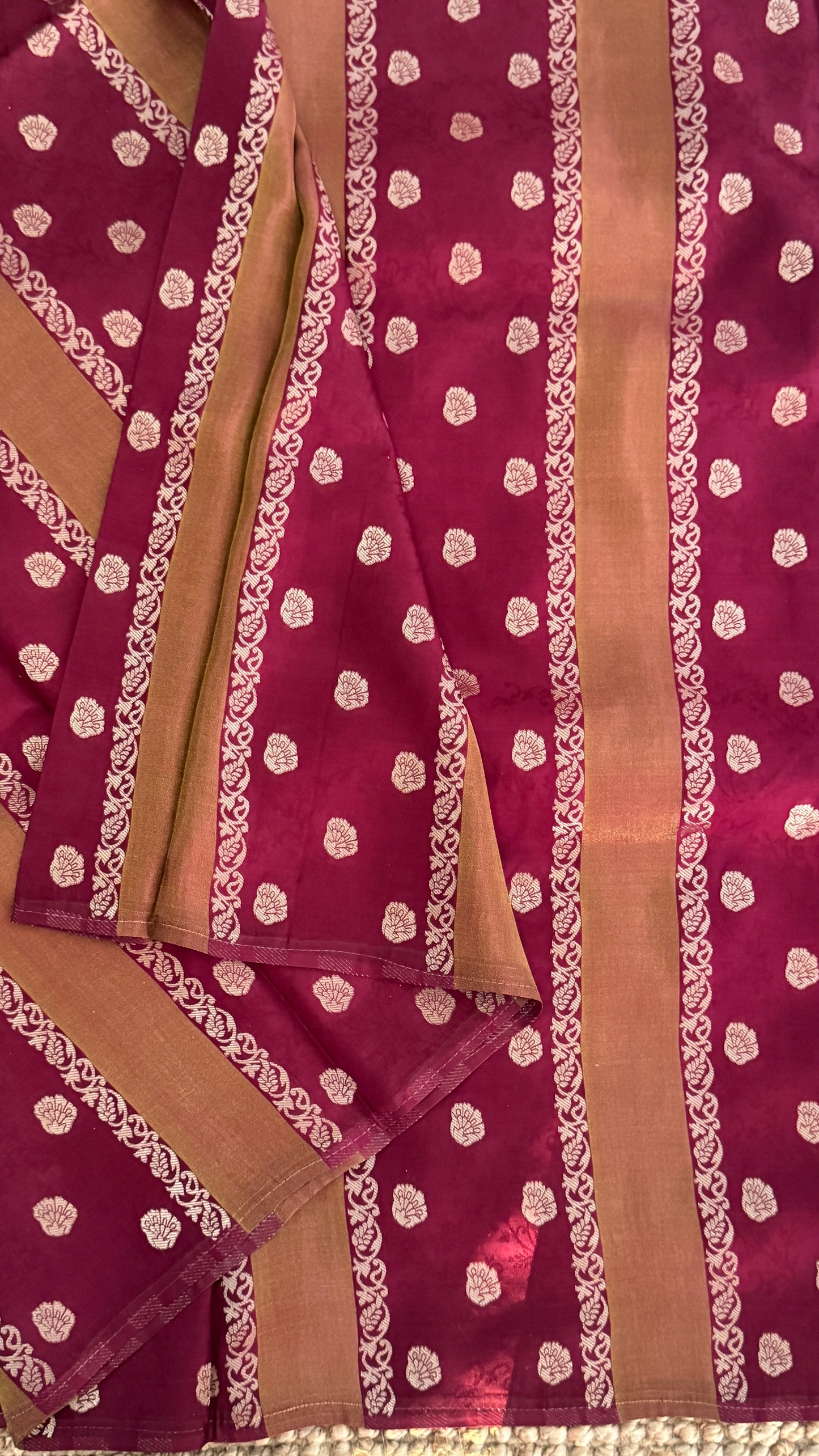 Soft Tissue Silk Saree – Elegant Wine with Intricate Zari Weaving