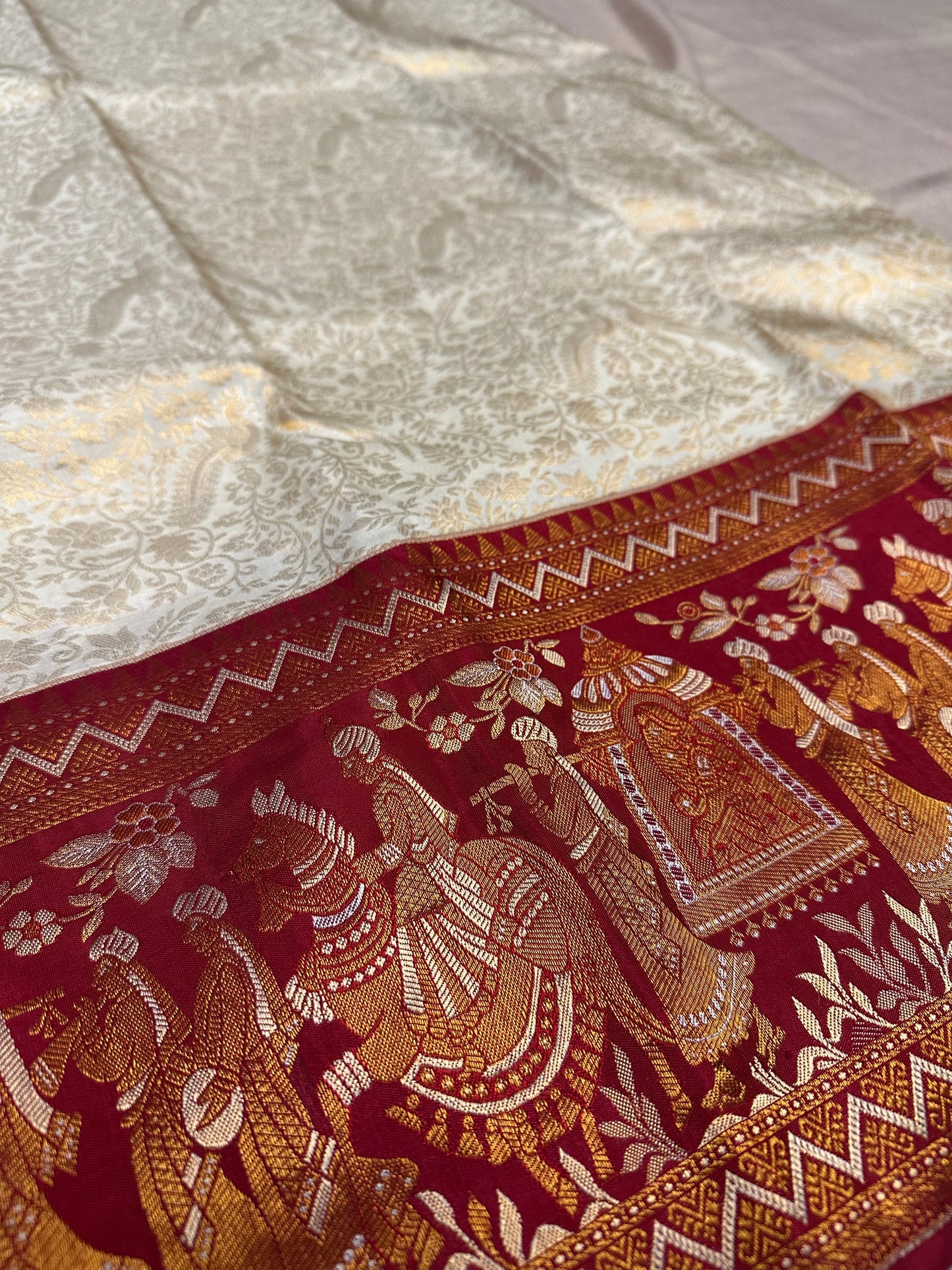 White & Deep Red Bridal Pure Kanchipuram Silk Saree | Silk Mark Certified