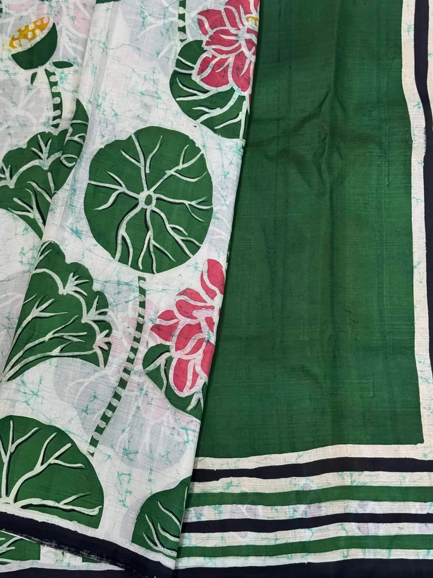 Pure Mulberry silk saree-Batik prints-Green|Silk Mark Certified
