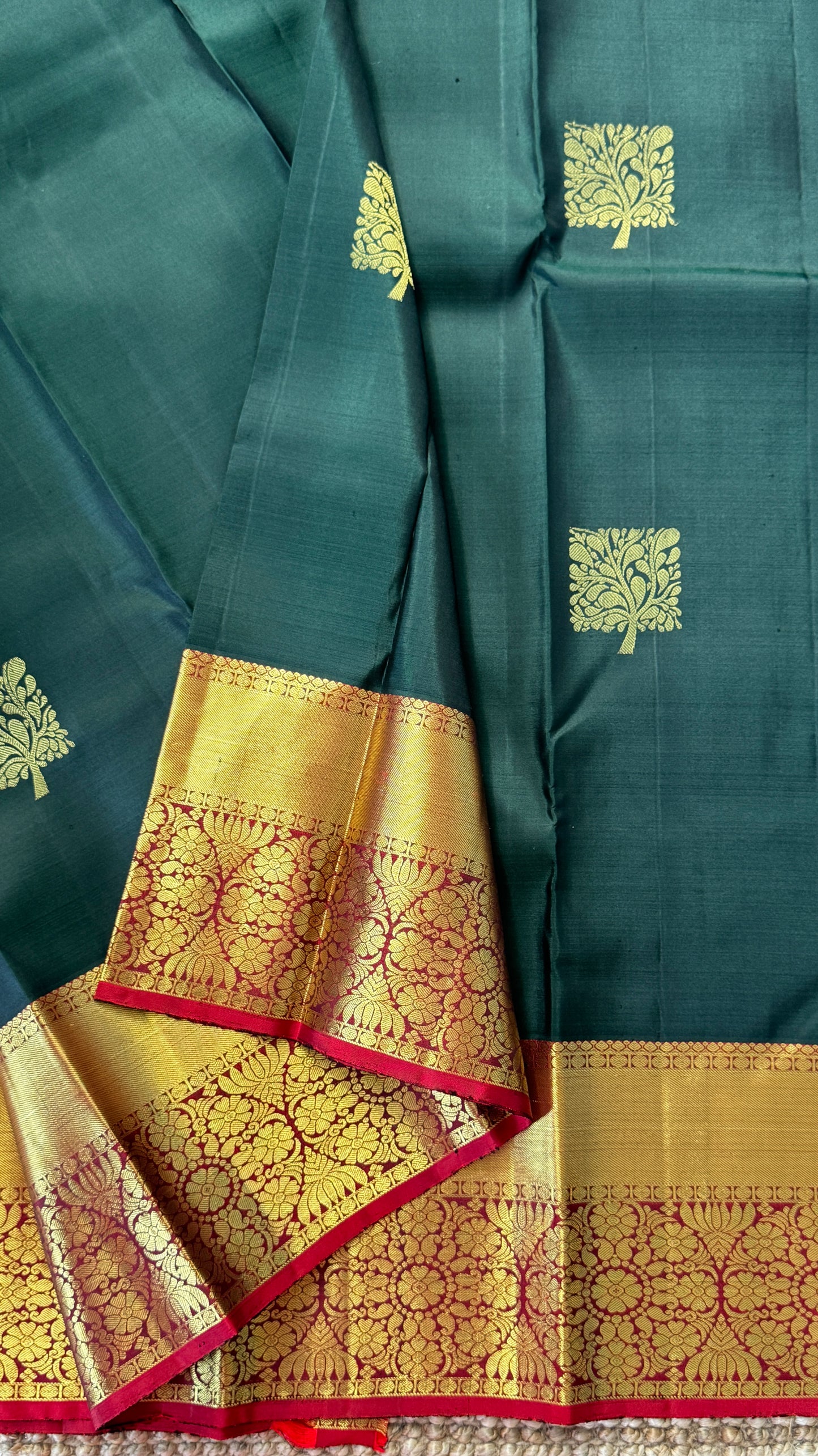 Bottle Green Pure Kanchipuram Silk Saree with Contrast Red Pallu & Border | Silk Mark Certified
