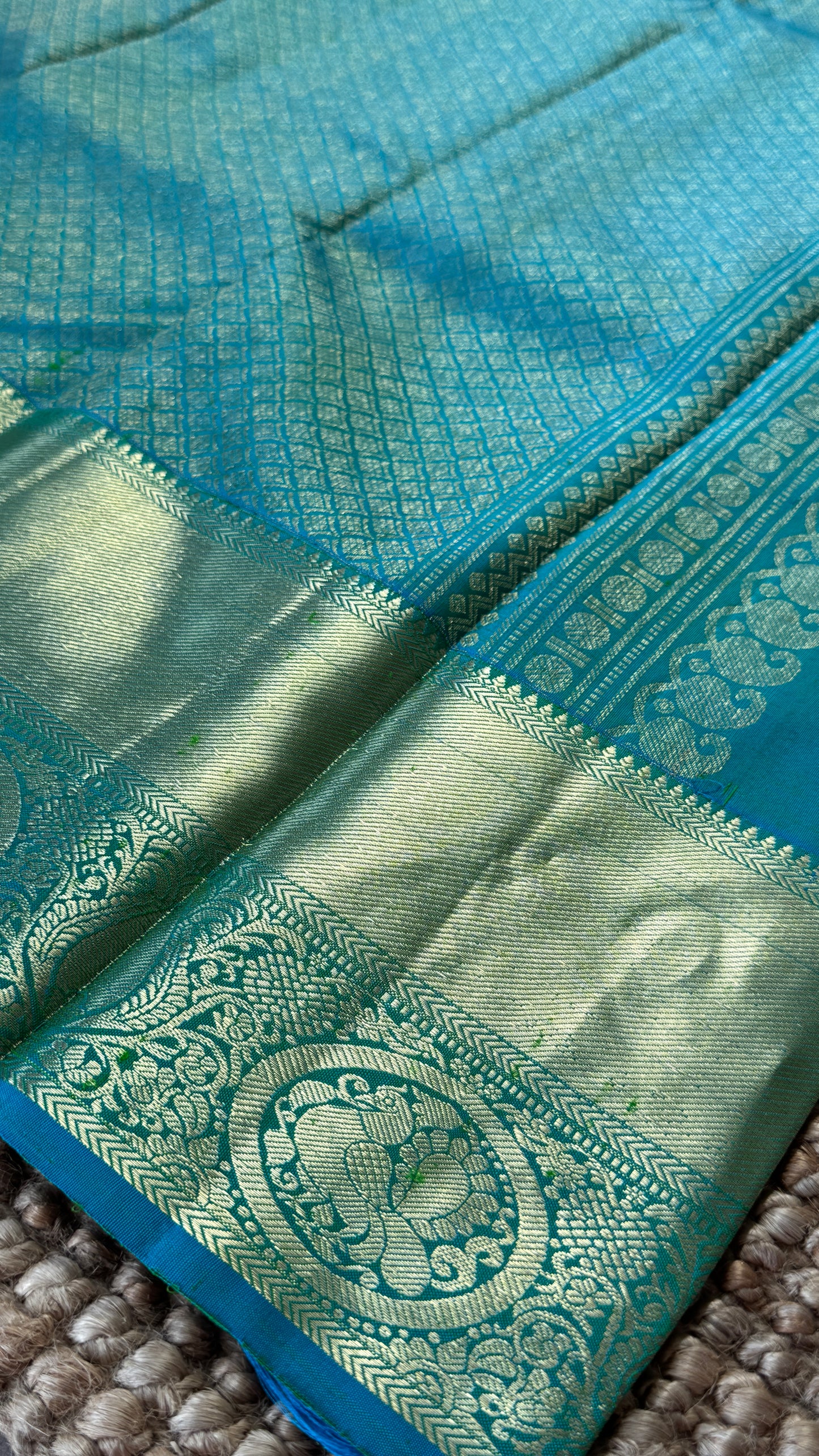 Green Pure Kanchipuram Silk Saree with Contrast Rama Blue Border | Silk Mark Certified