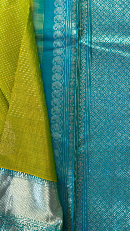 Green Pure Kanchipuram Silk Saree with Contrast Rama Blue Border | Silk Mark Certified
