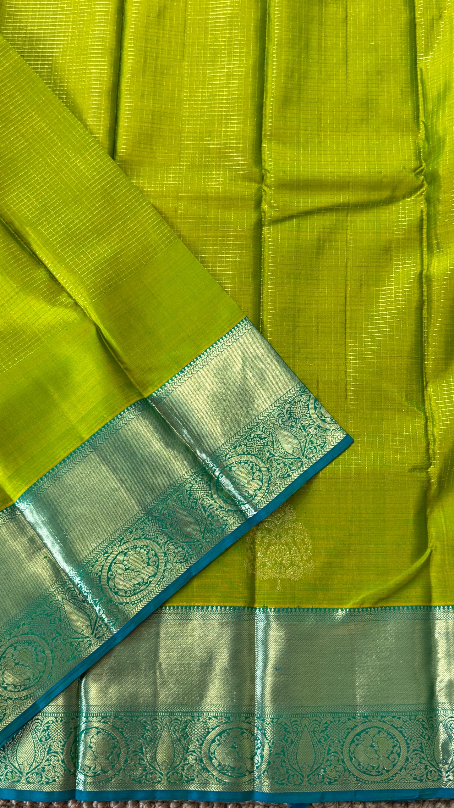 Green Pure Kanchipuram Silk Saree with Contrast Rama Blue Border | Silk Mark Certified