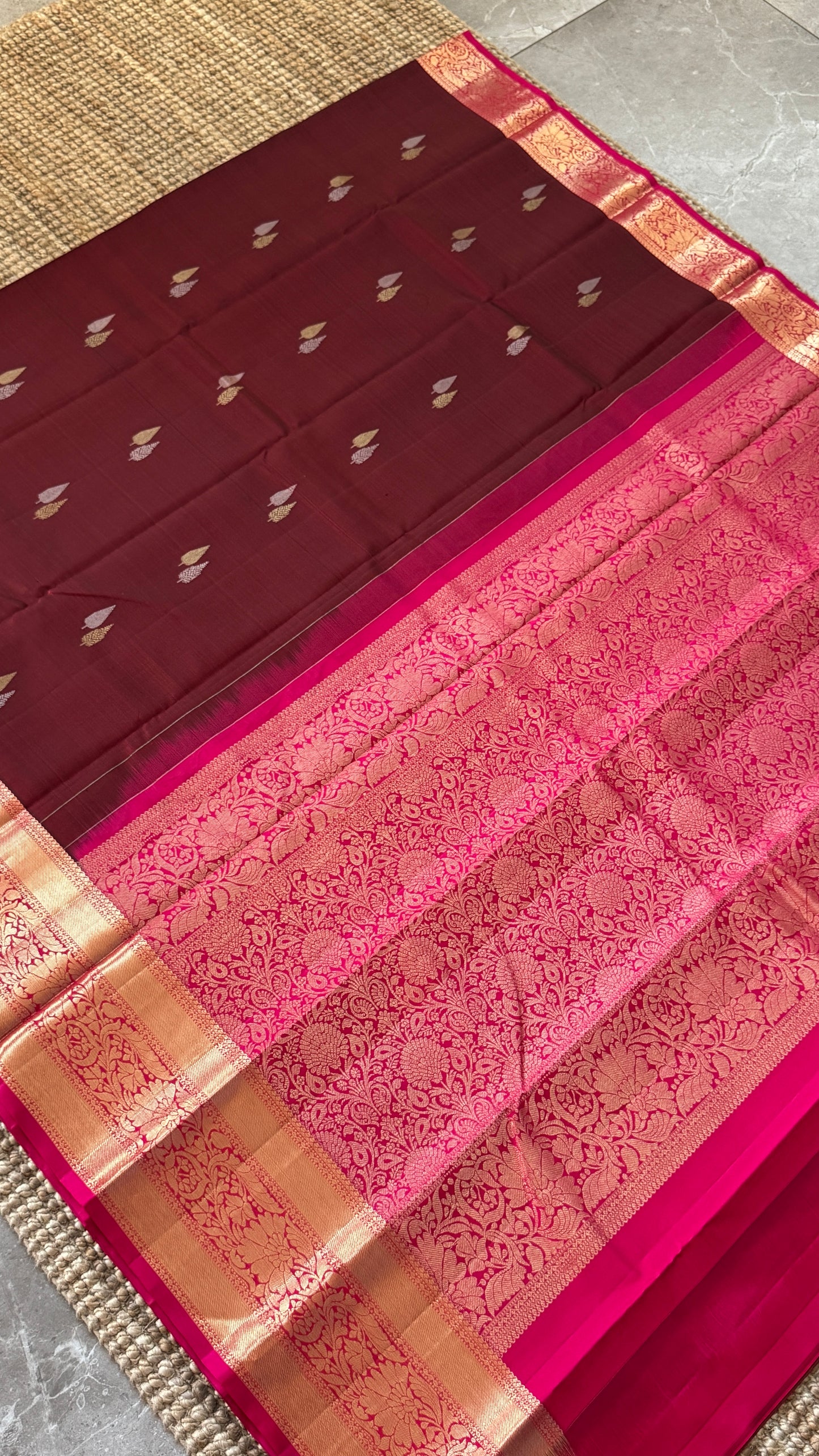 Maroon Pure Kanchipuram Silk Saree with Contrast Pink Border & Pallu | Silk Mark Certified