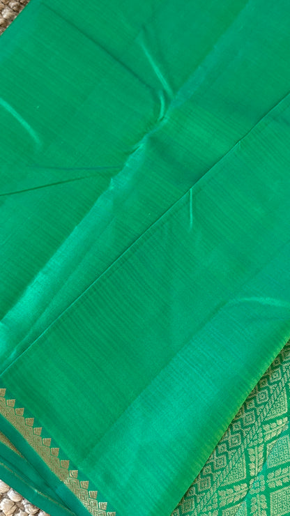 Rama Green Pure Silk Handwoven Saree with Thin Gold Zari Borders | Silk Mark Certified