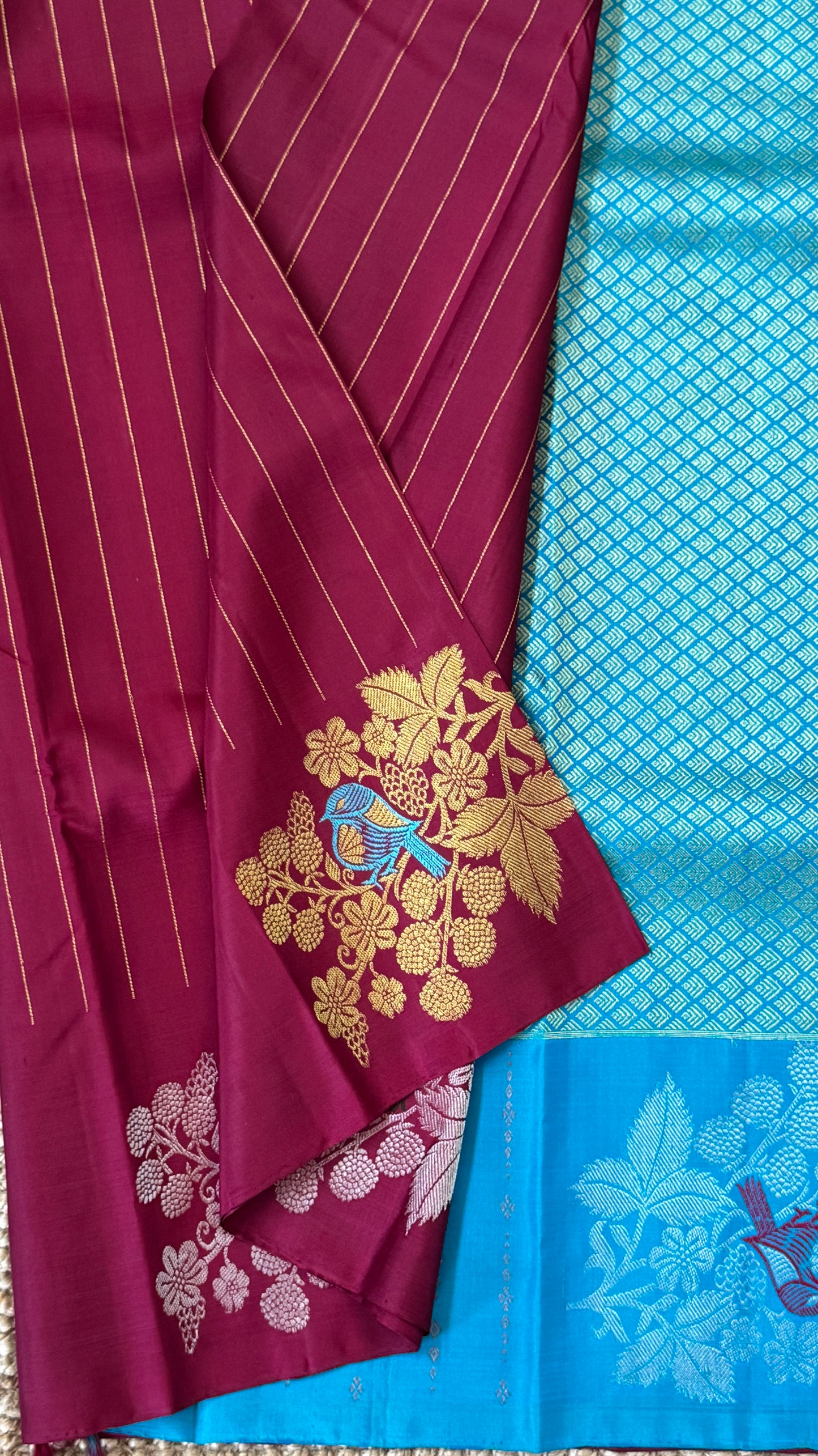 Maroon & Blue Borderless Pure Kanchipuram Silk Saree with Dual Zari Motifs | Silk Mark Certified