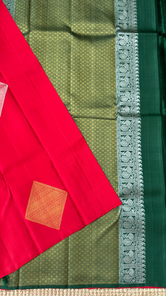Red Pure Kanchipuram Silk Saree with Contrast Bottle Green Pallu | Silk Mark Certified