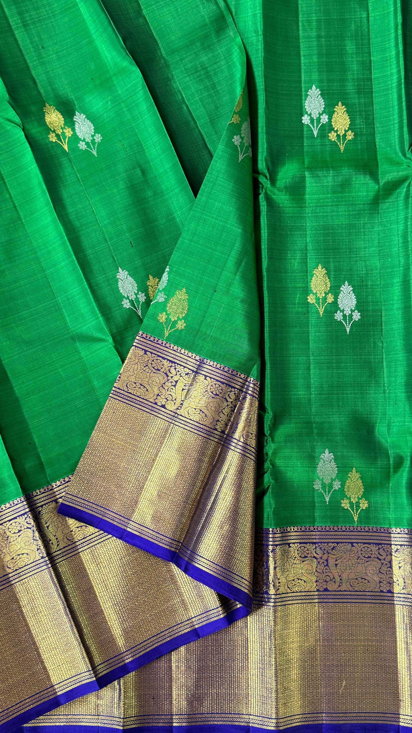 Green Pure Kanchipuram Silk Saree with Royal Blue Yali Motifs | Silk Mark Certified
