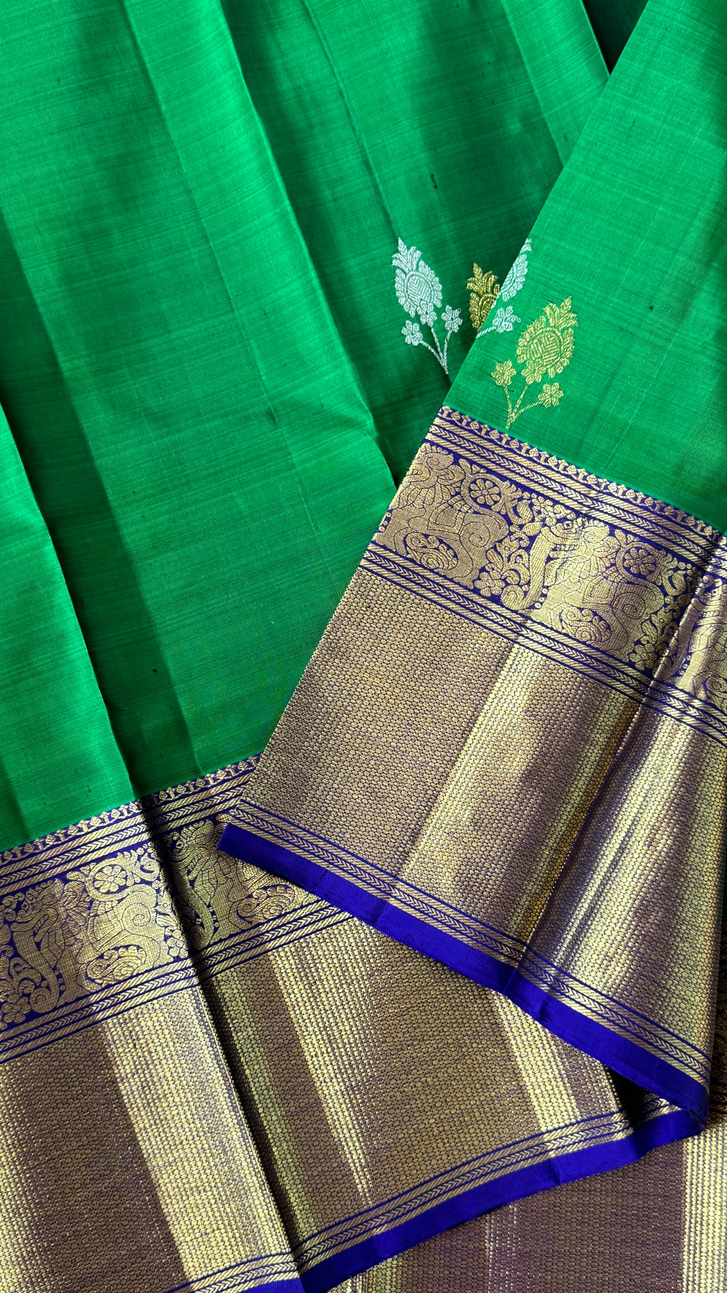 Green Pure Kanchipuram Silk Saree with Royal Blue Yali Motifs | Silk Mark Certified