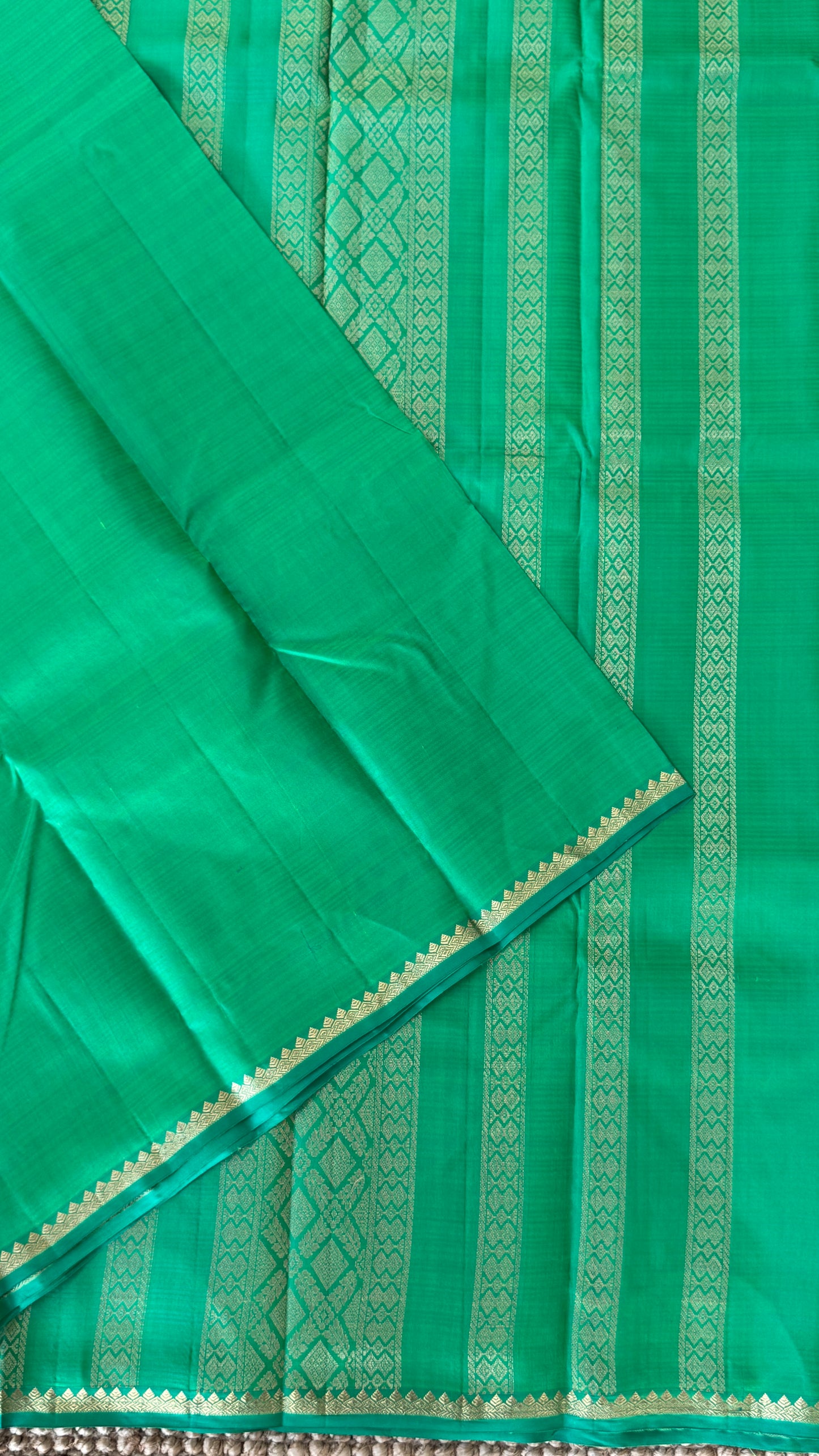 Rama Green Pure Silk Handwoven Saree with Thin Gold Zari Borders | Silk Mark Certified