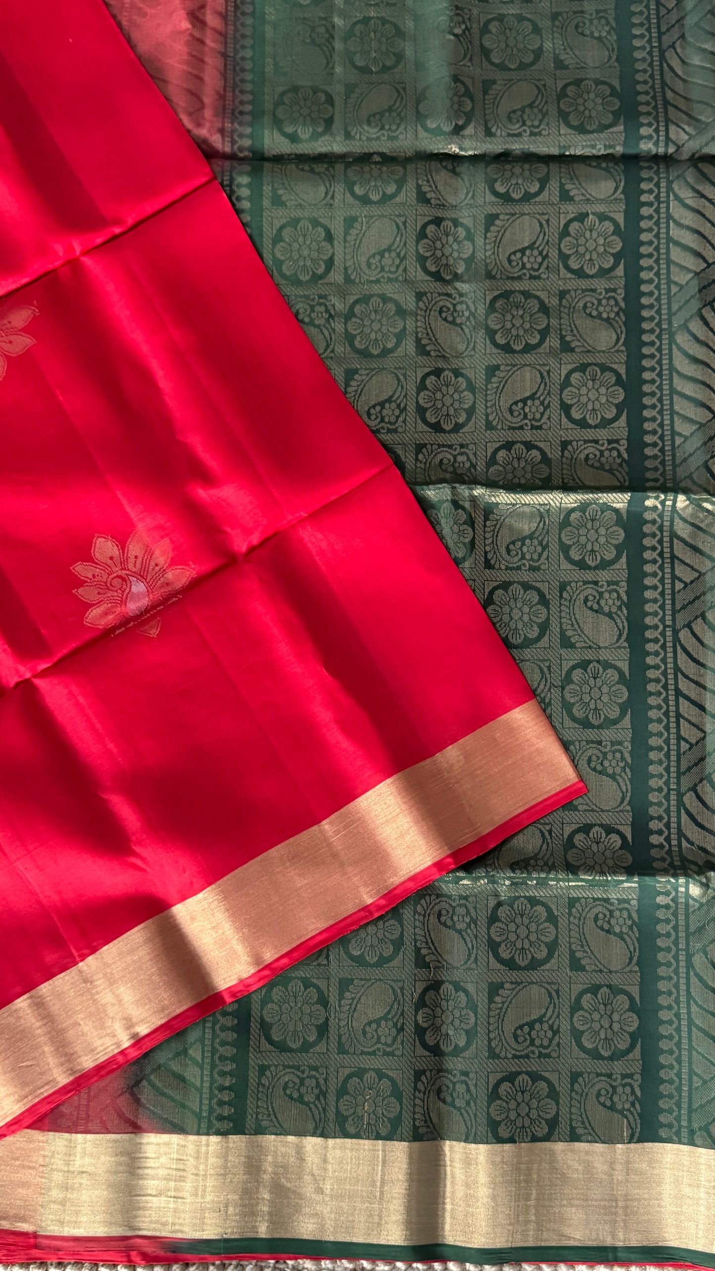 Red Pure Soft Silk Saree with Bottle Green Pallu | Silk Mark Certified
