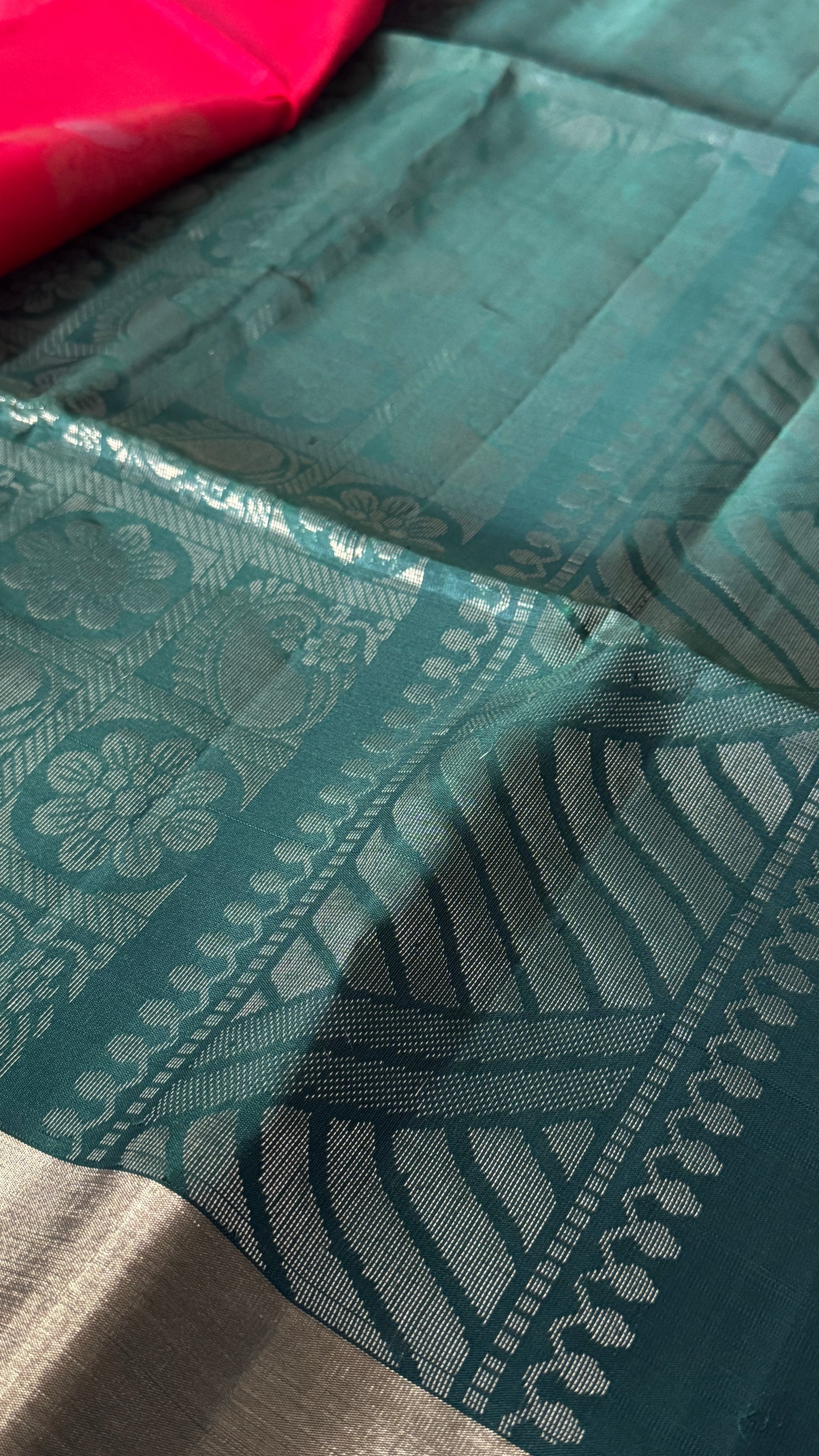 Red Pure Soft Silk Saree with Bottle Green Pallu | Silk Mark Certified