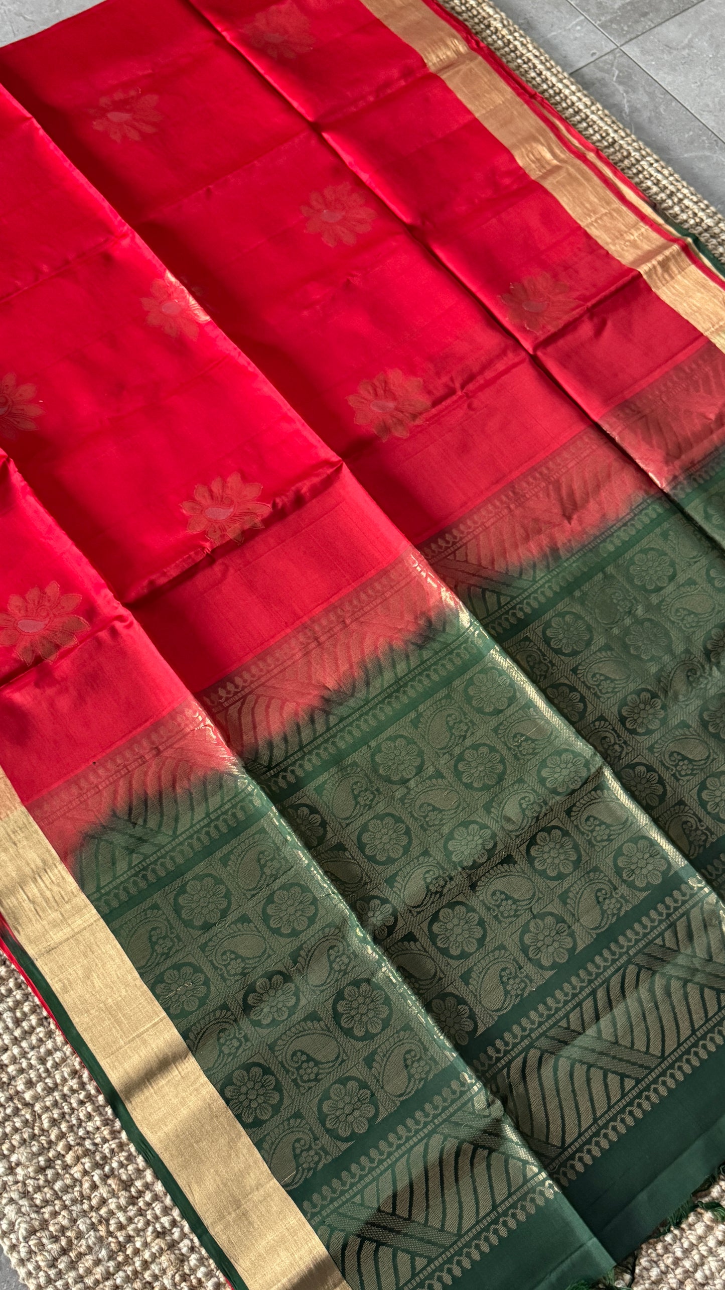 Red Pure Soft Silk Saree with Bottle Green Pallu | Silk Mark Certified