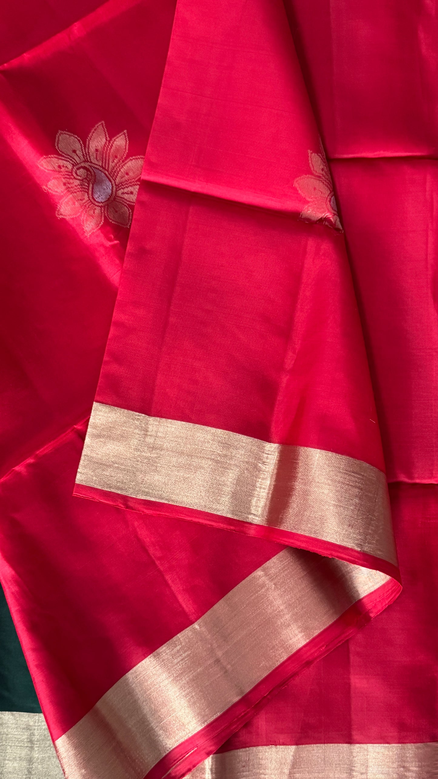 Red Pure Soft Silk Saree with Bottle Green Pallu | Silk Mark Certified