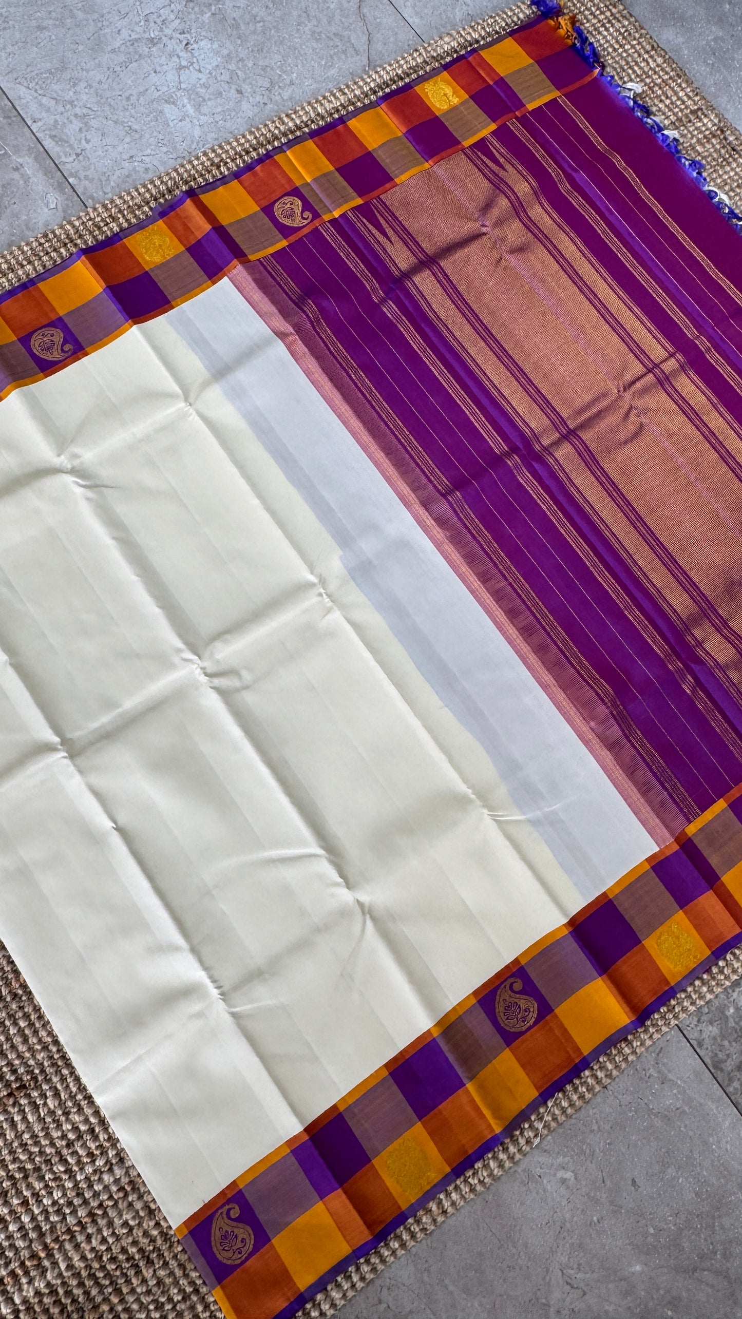 Half White Pure Kanchipuram Silk Saree | Silk Mark Certified