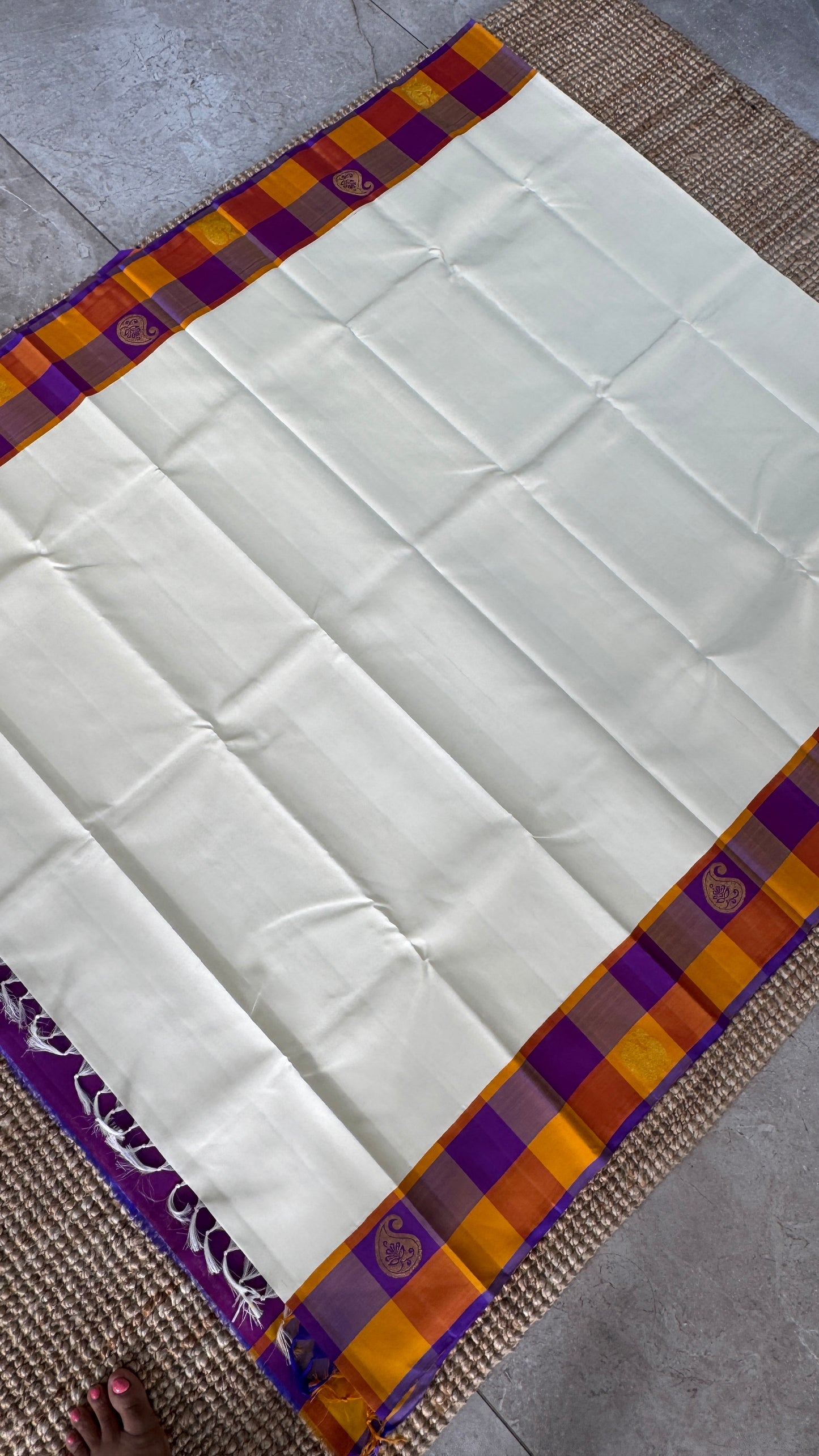 Half White Pure Kanchipuram Silk Saree | Silk Mark Certified