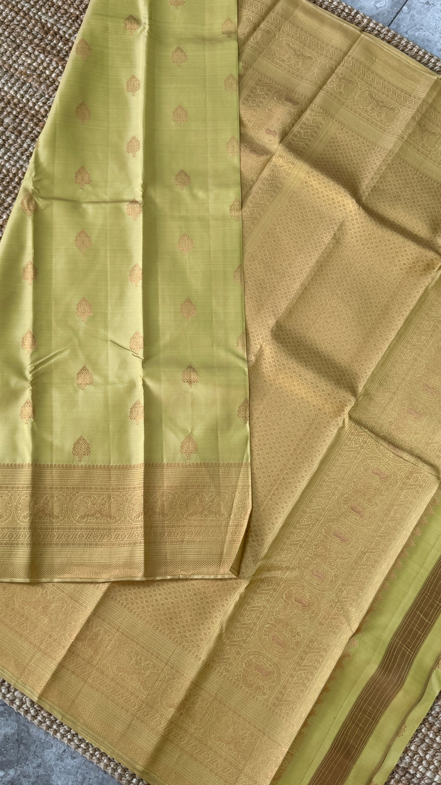 Champagne Pure Kanchipuram Silk Saree | Silk Mark Certified