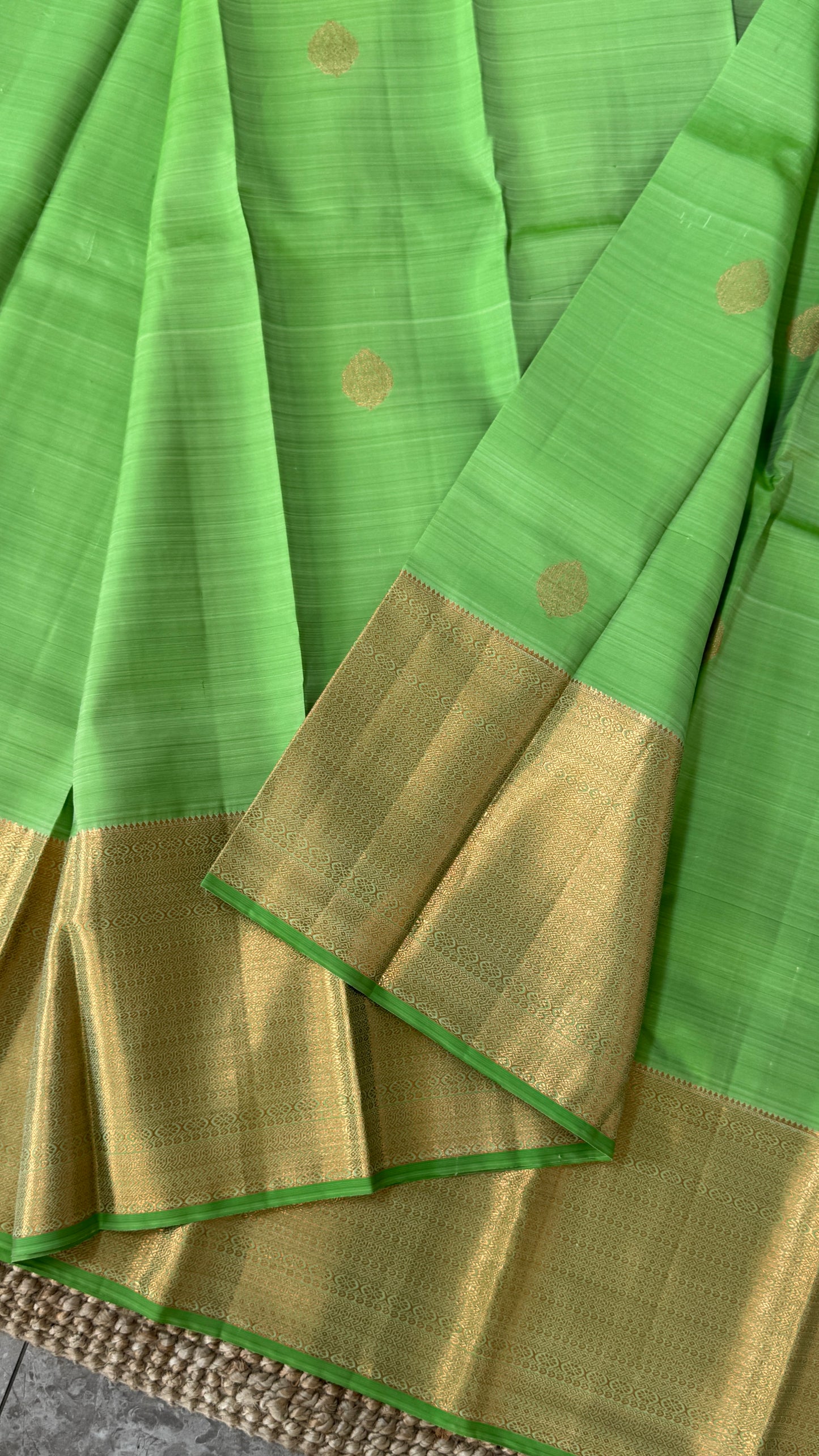 Green Pure Handloom Kanchipuram Silk Saree | Silk Mark Certified