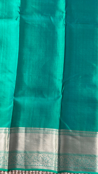 Exquisite Green Pure Kanchipuram Silk Saree | Silk Mark Certified