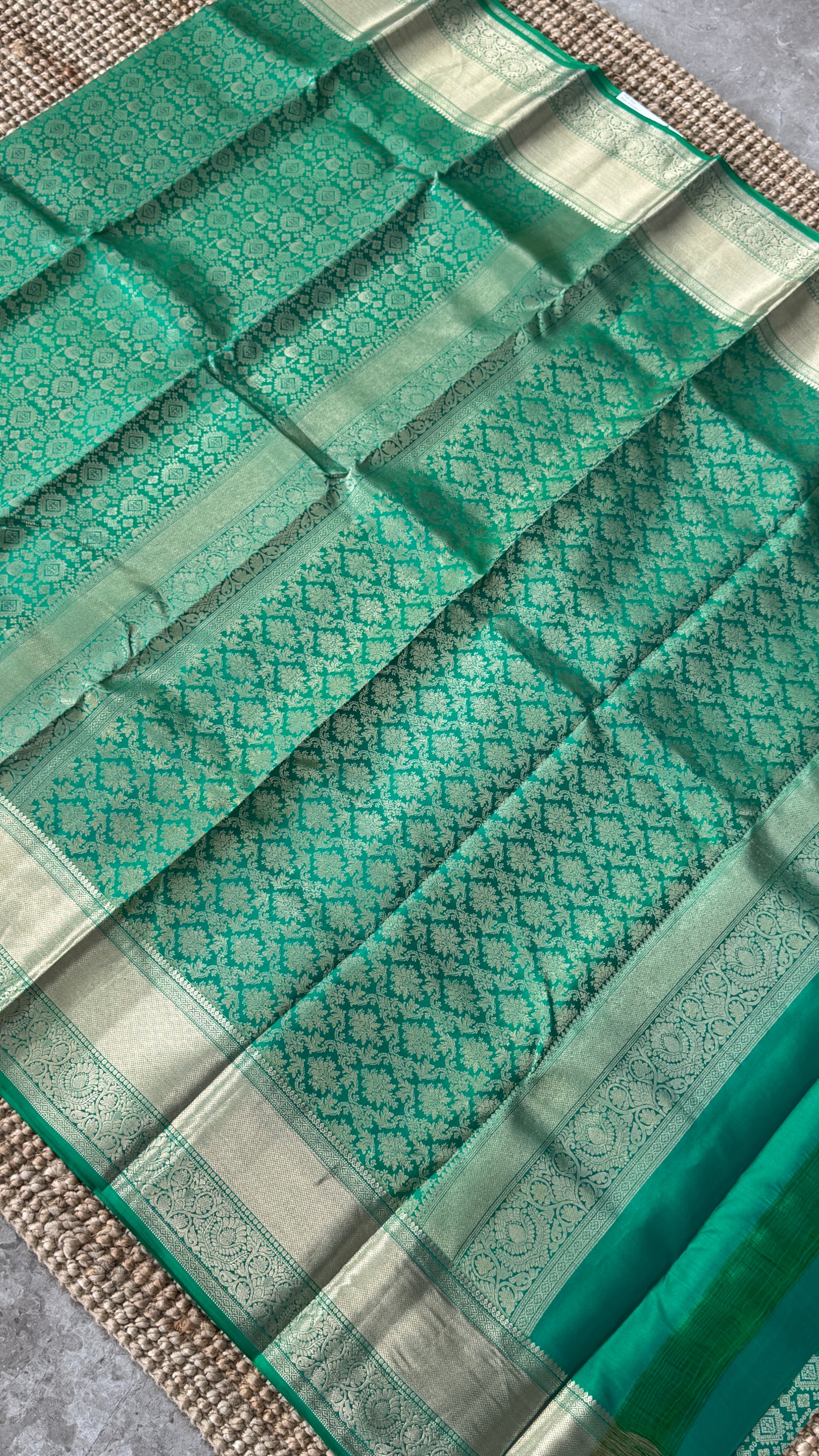 Exquisite Green Pure Kanchipuram Silk Saree | Silk Mark Certified
