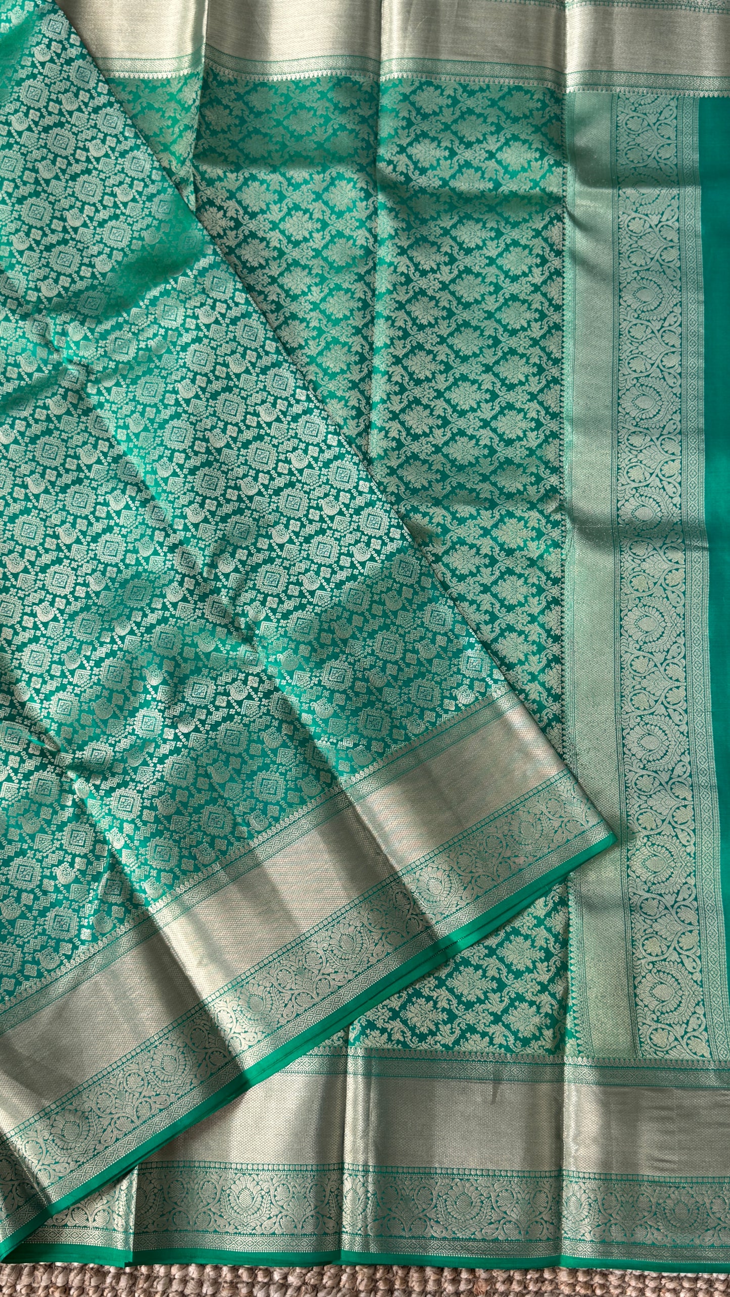 Exquisite Green Pure Kanchipuram Silk Saree | Silk Mark Certified