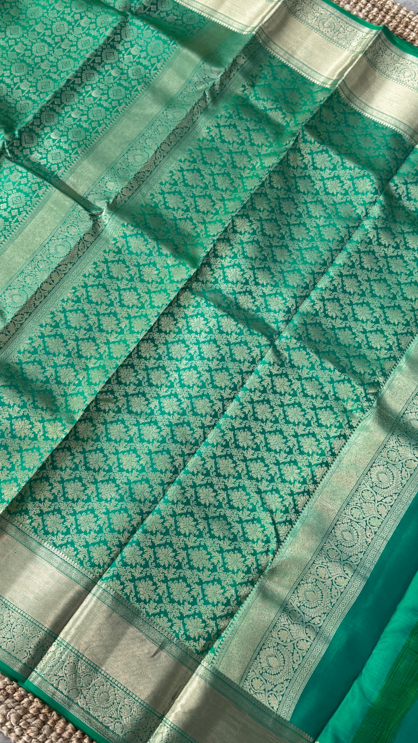 Exquisite Green Pure Kanchipuram Silk Saree | Silk Mark Certified