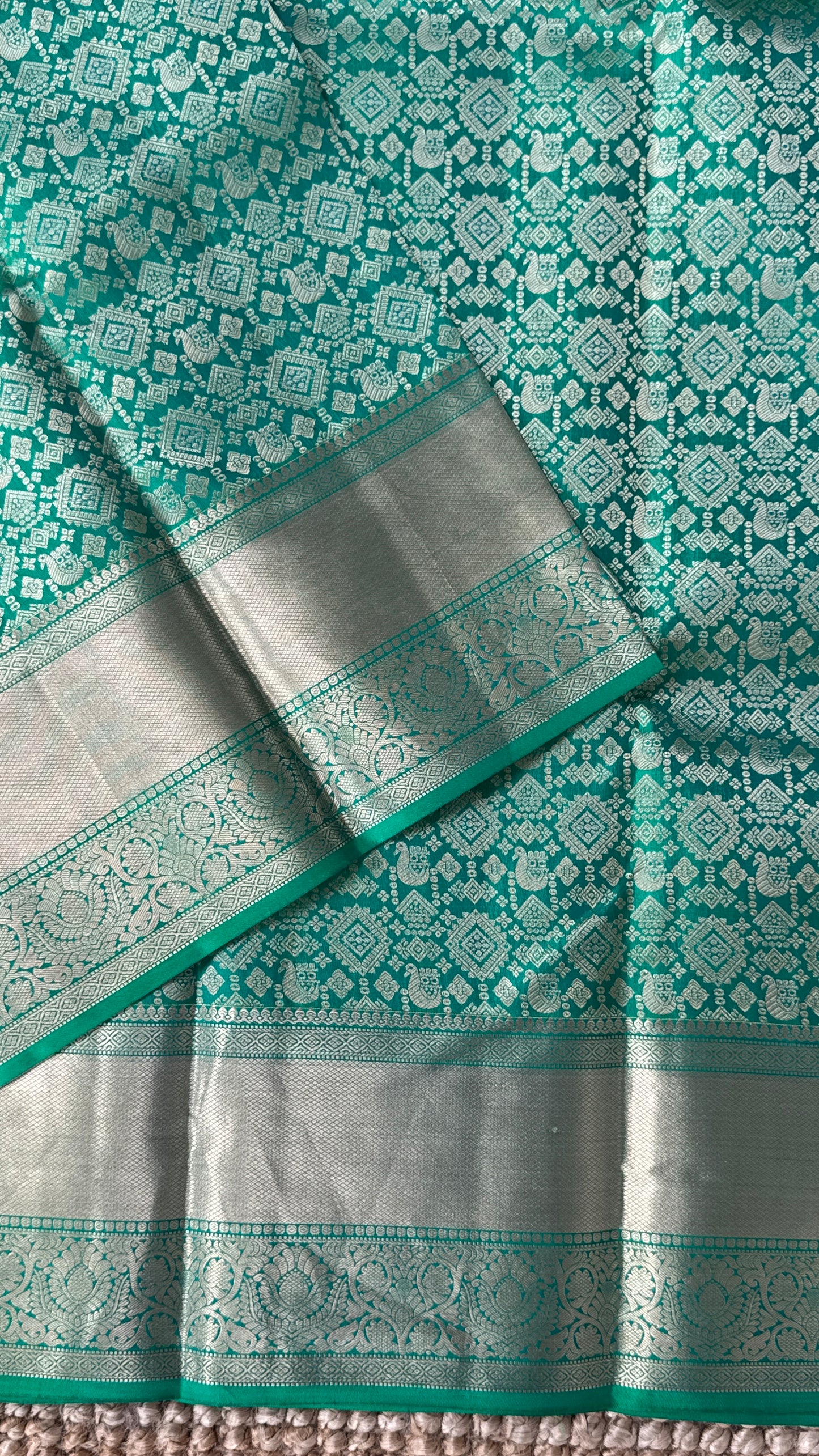 Exquisite Green Pure Kanchipuram Silk Saree | Silk Mark Certified