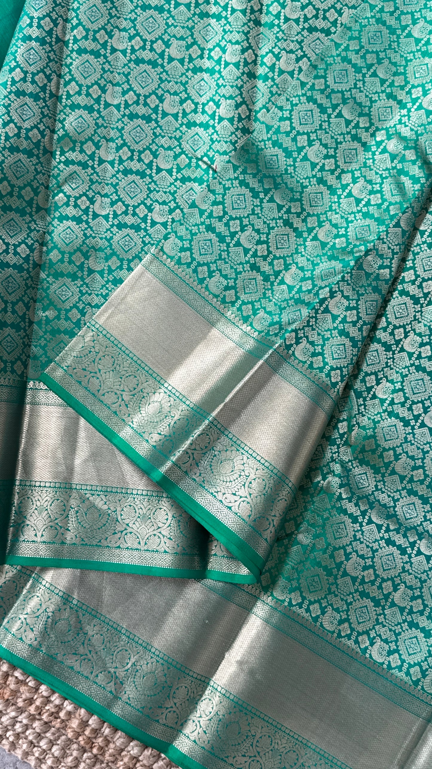 Exquisite Green Pure Kanchipuram Silk Saree | Silk Mark Certified