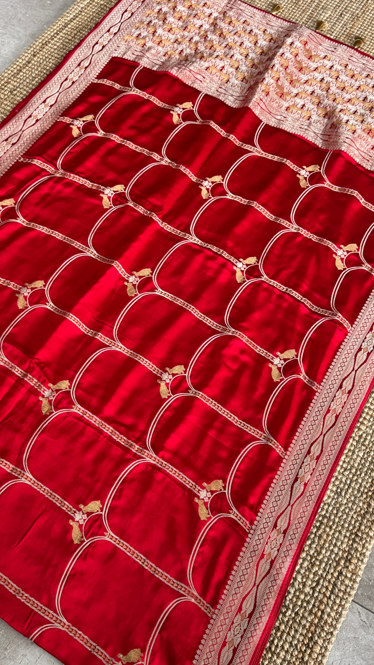Pure Mashru Satin Silk Banarasi Saree - Crimson Red