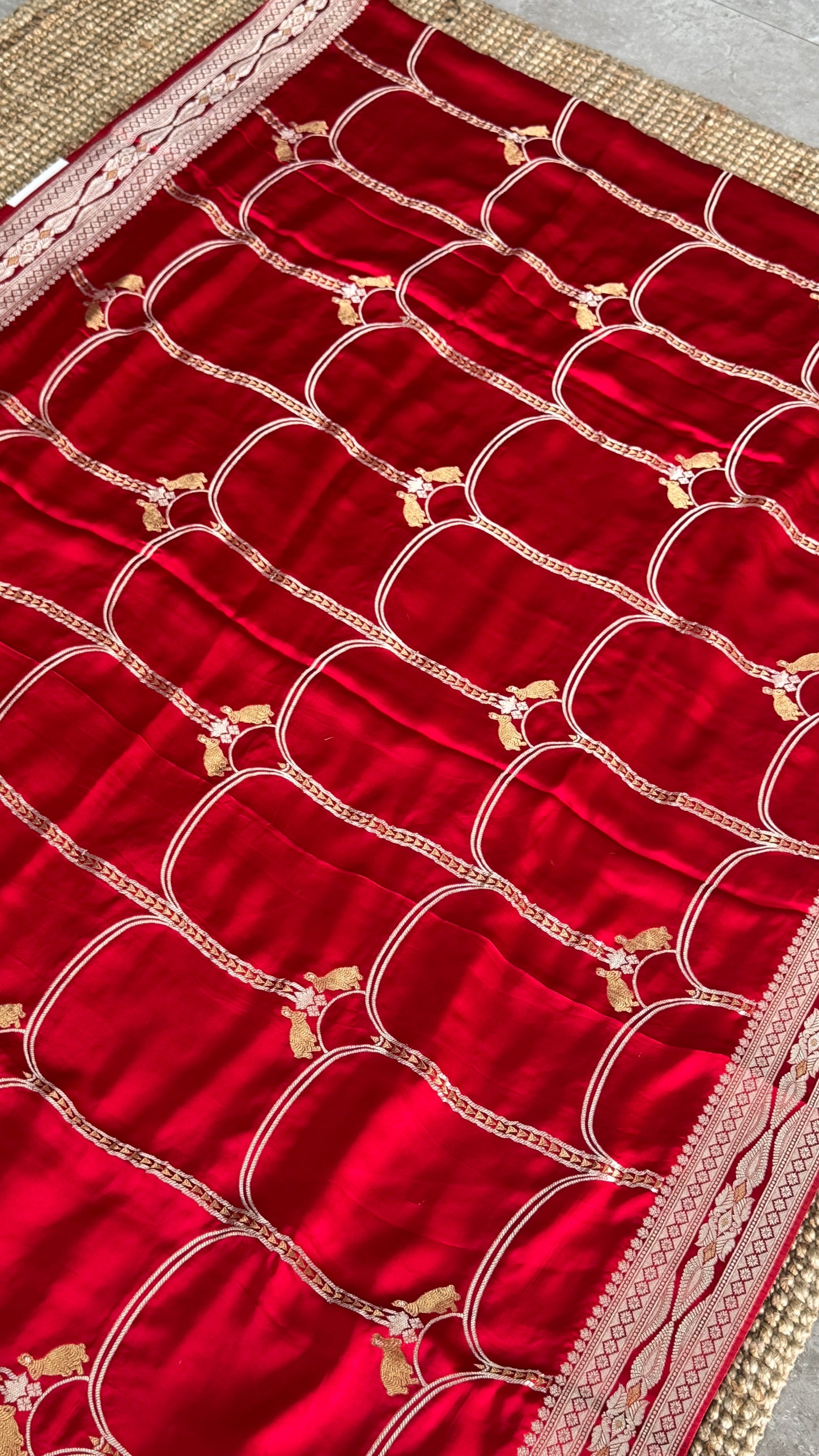 Pure Mashru Satin Silk Banarasi Saree - Crimson Red