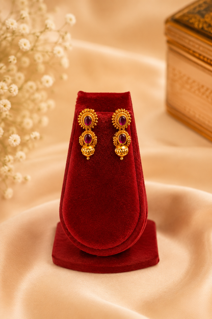 Antique Gold-Plated Sleek Necklace Set with Ruby Stone Detailing